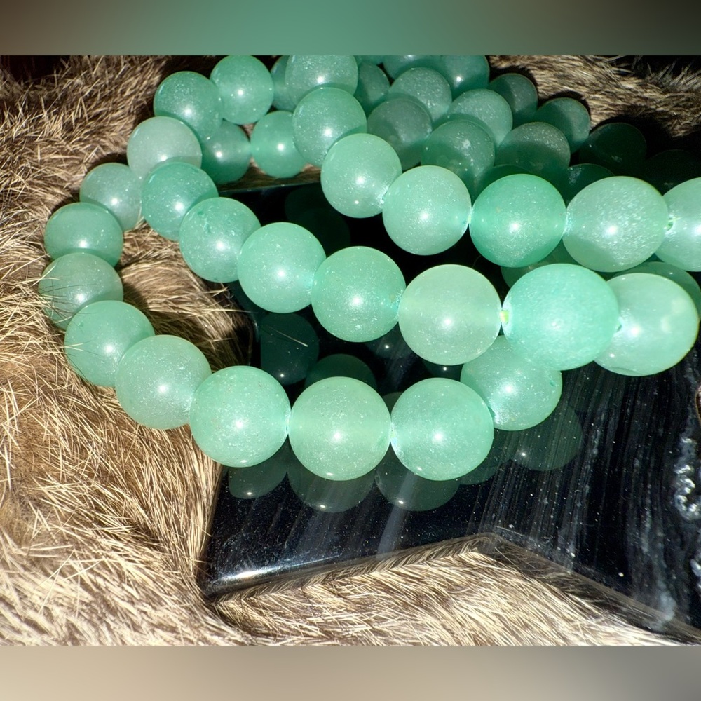 Elegant Green Aventurine Beaded Bracelet 10mm Gemstone Crystal Healing Gift New - Picture 2 of 4